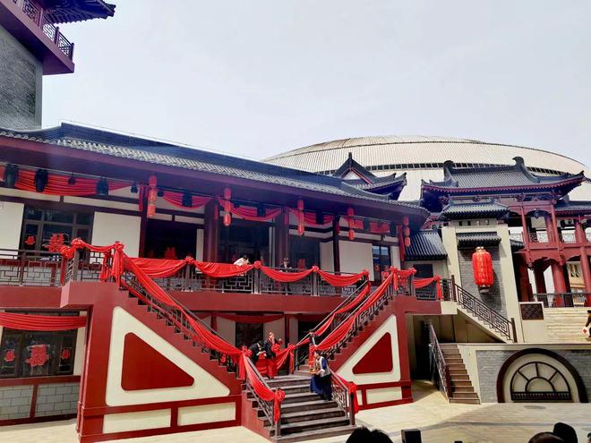 古城烽火》360度舞台沉浸式观演新葡京西安旅游打卡战争实景演艺《(图9)