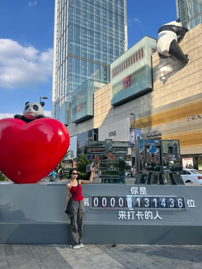 ：从舌尖盛宴到山水奇境的高端之旅澳门新葡京四川五天四晚深度游攻略(图3)